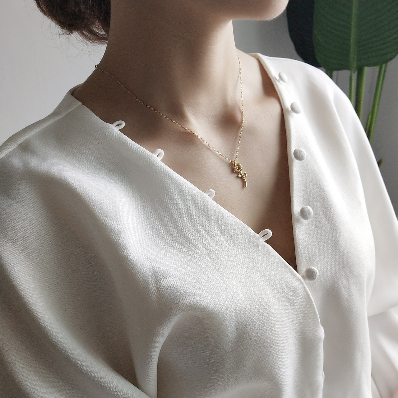 Rose Gold 925 Sterling Silver Minimal Flower Necklace – Elegant Women Jewelry